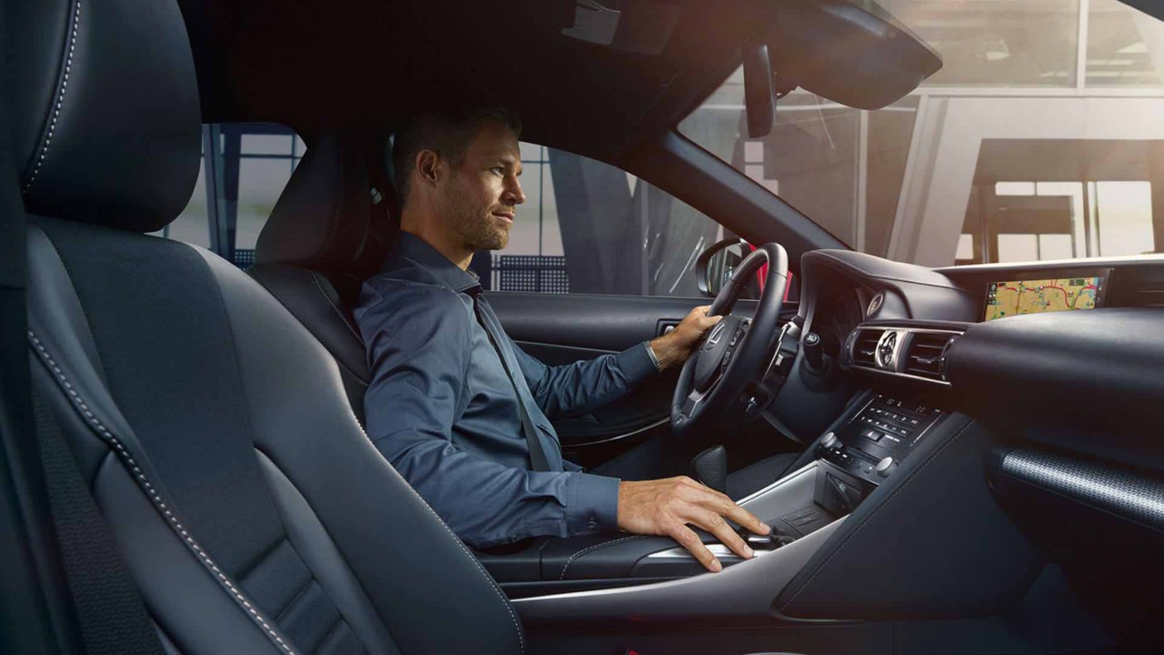 A ARTE DE BEM-CUIDAR DO SEU LEXUS PARADO