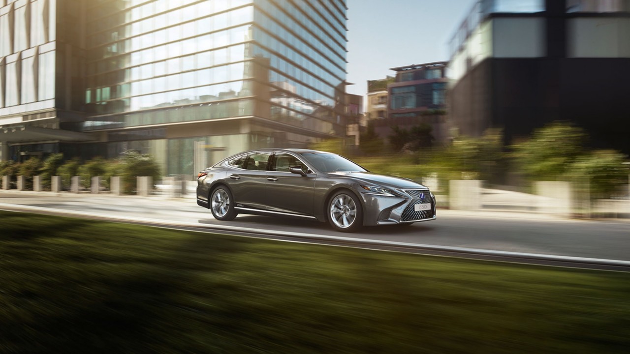 2018-lexus-ls-gallery-exterior-001-1920x1080tcm-3154-1191252