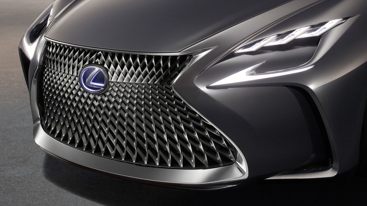 Close up of the Lexus LF-FC Hydrogen Fuel-cell Sedan concept cars grille and headlight 