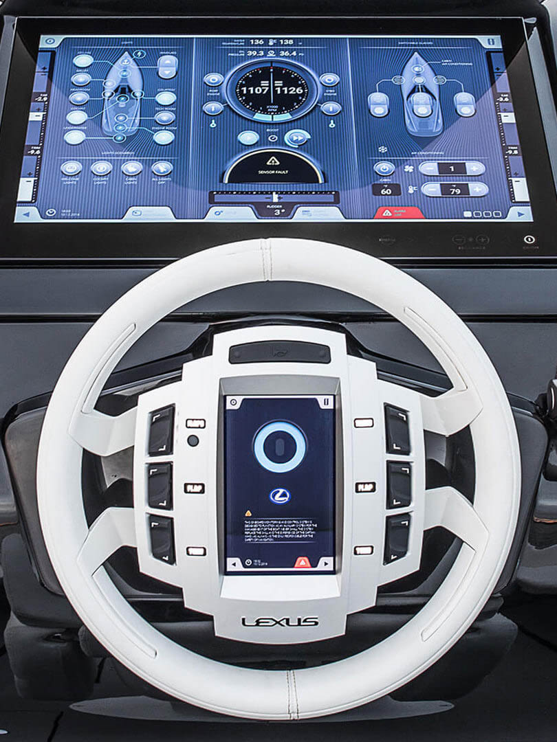  Lexus Sport Yacht Steering wheel and dashboard 